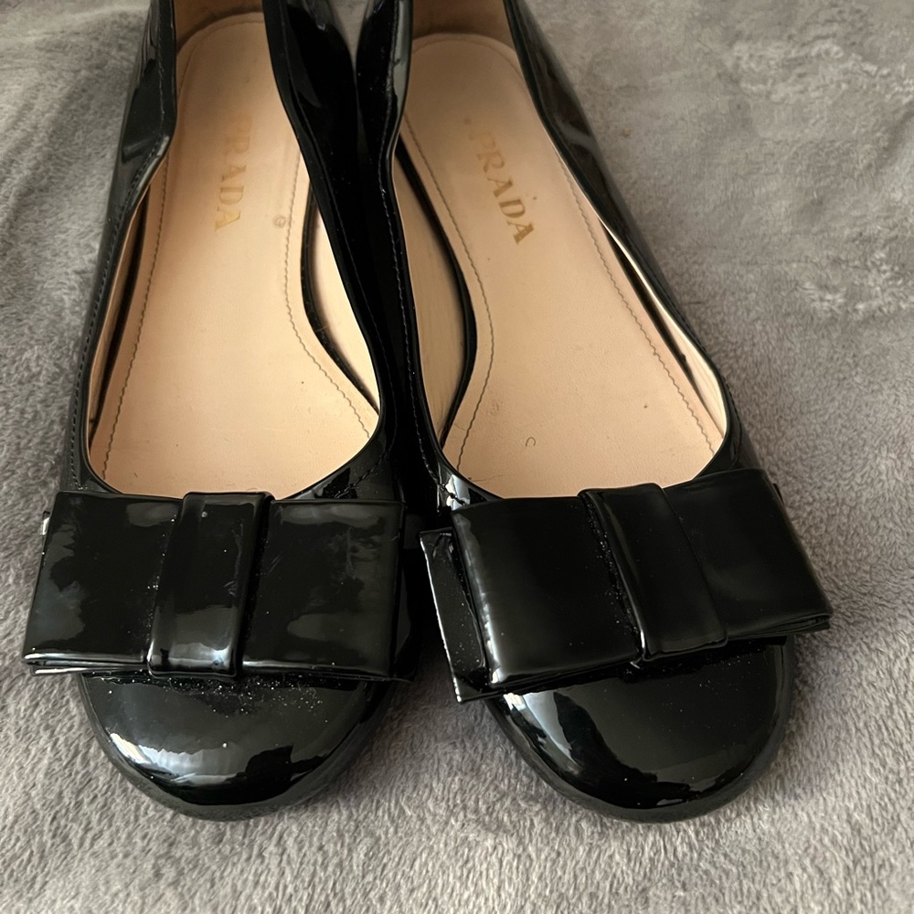 Prada flats - Picture 2 of 5